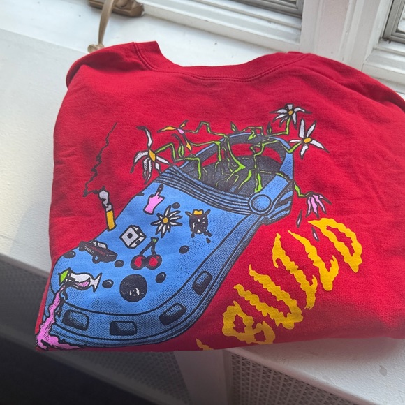 Medium Build Concert Merch - Picture 4 of 5